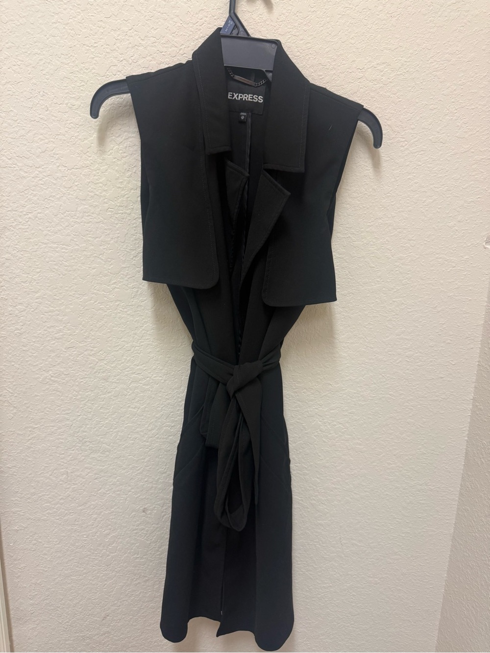 Express Black Sleeveless Belted Trench-Style Dress